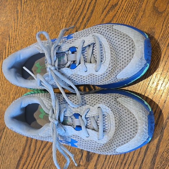 Under Armour Sneakers - Picture 2 of 7